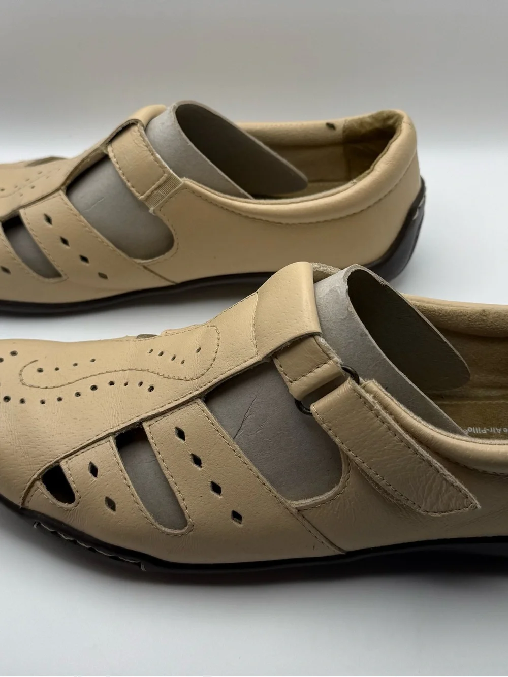 Women’s Casual Beige Leather Sandal Shoes